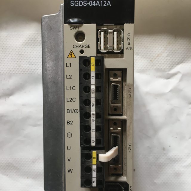 Yaskawa SGDS-04A12A